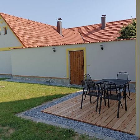 Apartman Na Statku Jílovice エクステリア 写真