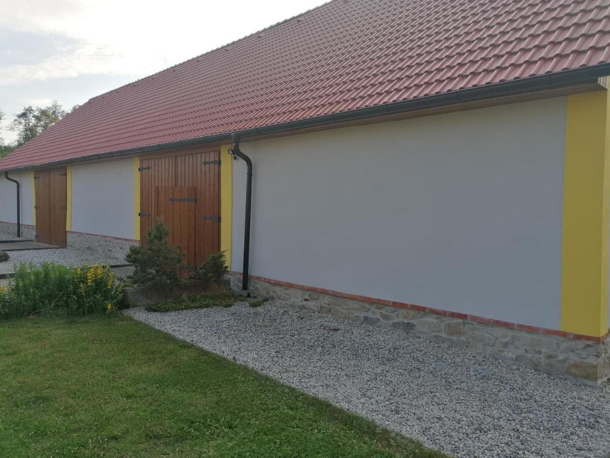 Apartman Na Statku Jílovice エクステリア 写真